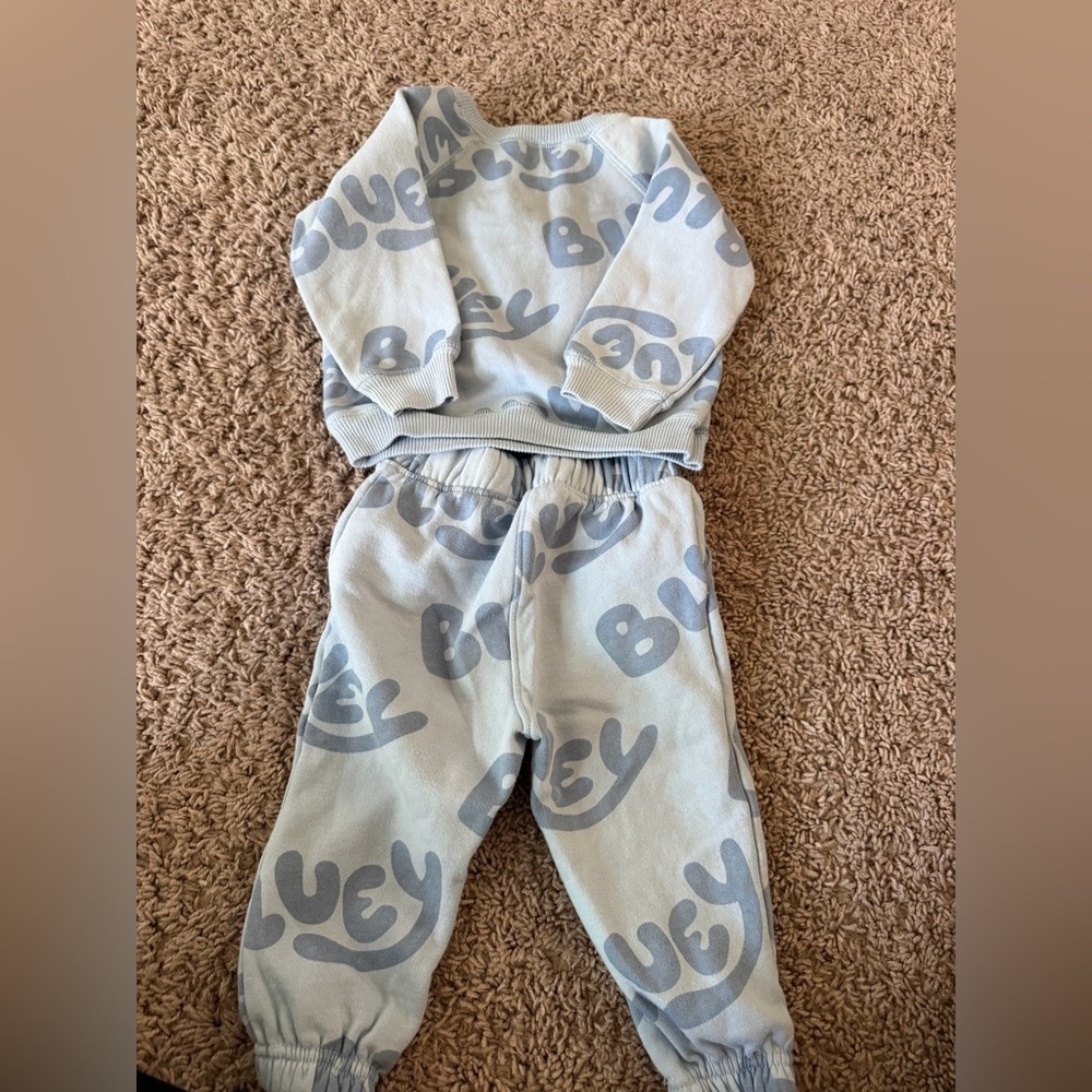 Preloved Bluey Kids' Sweatshirt and Pants Set - Picture 3 of 3